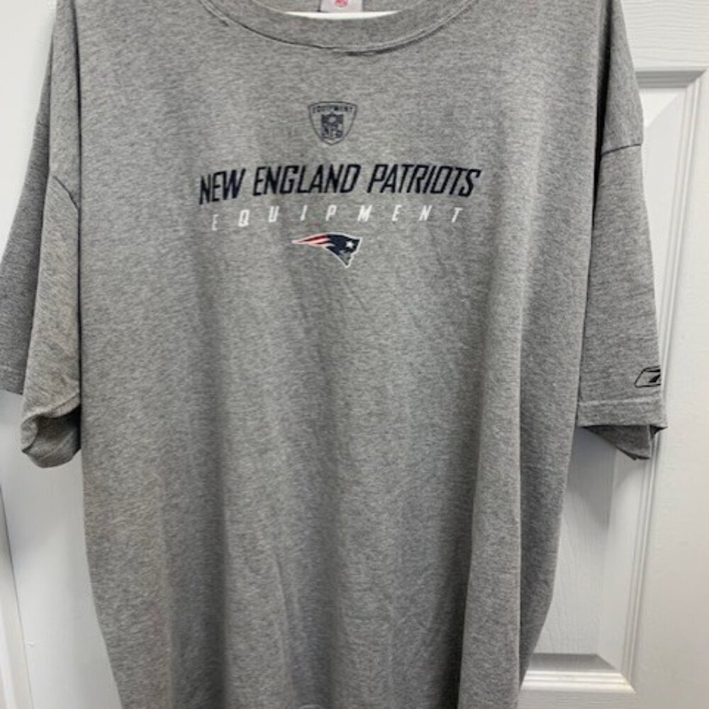 NEW ENGLAND PATRIOTS LONG SLEVE TEE (XL)